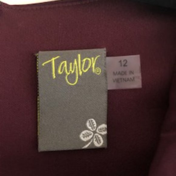 Jumpsuit by Taylor - Picture 8 of 9